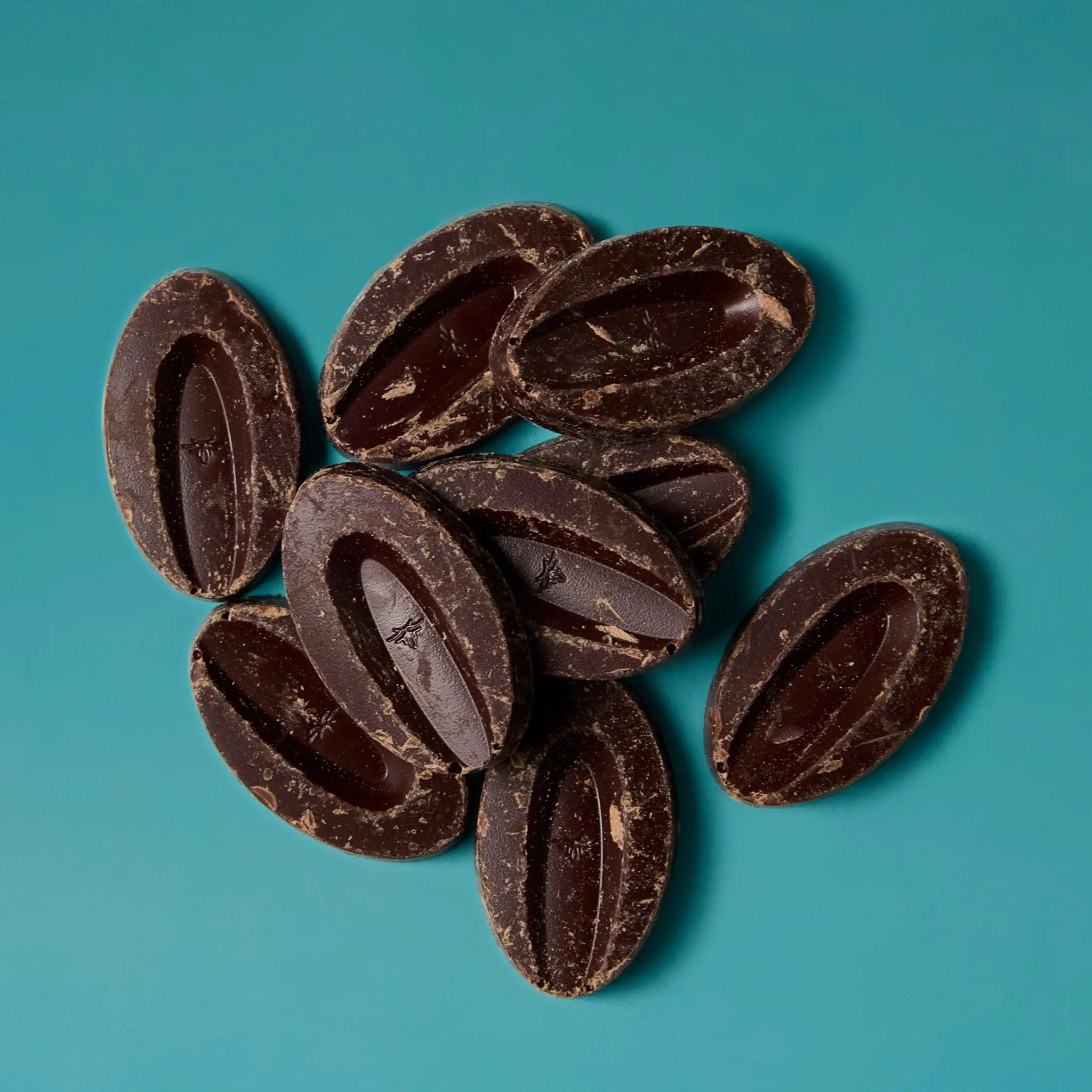 Valrhona caraibe Dark Chocolate 66% Beans 1kg - 1