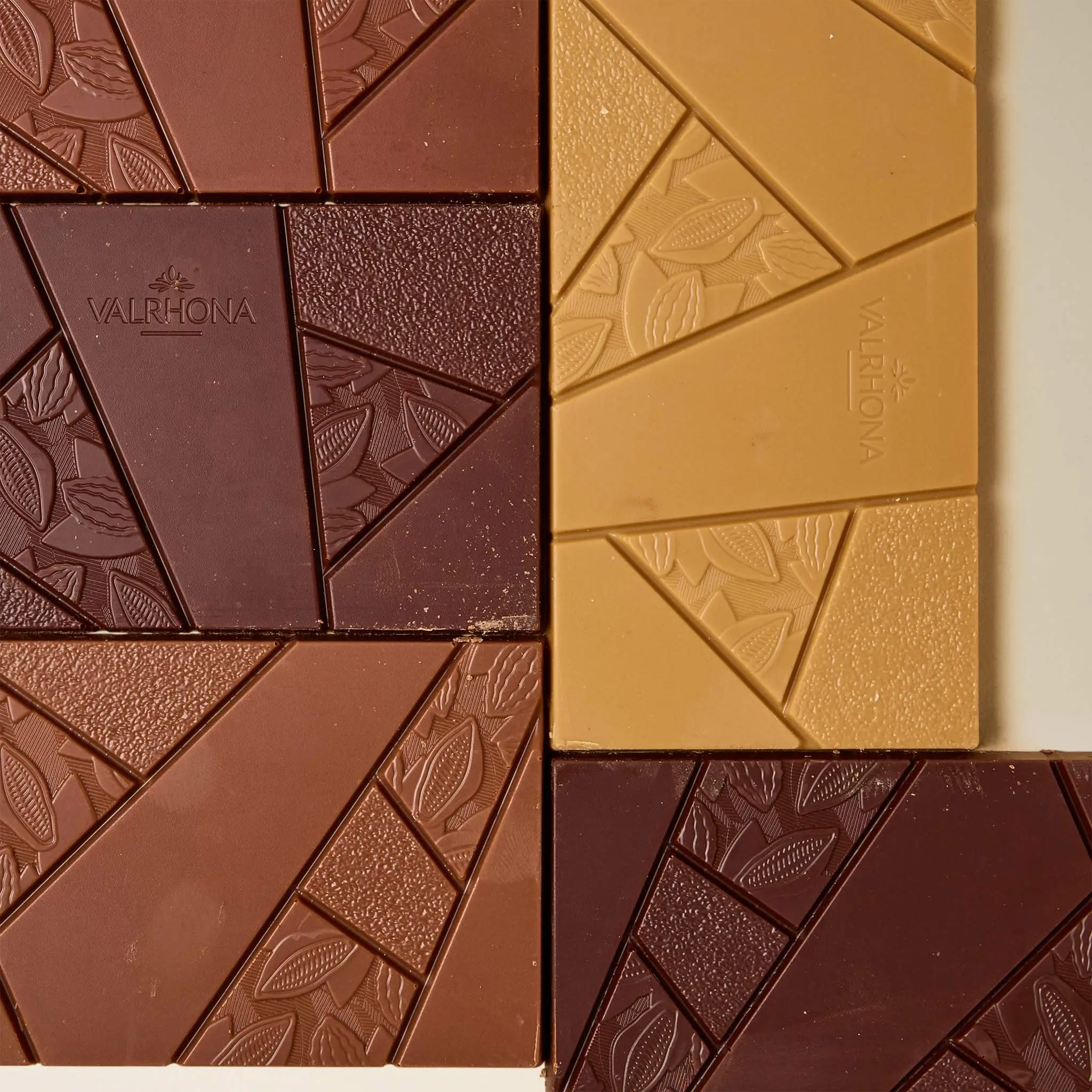 Valrhona Grand Cru Chocolate Bars Gift Set (6 tablets) - 1